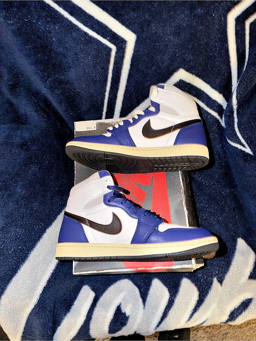 Nike Air Jordan 1 Retro High OG “Rare Air” Size 9M